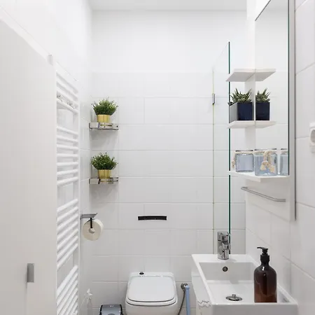Jungle & Marble Apartment